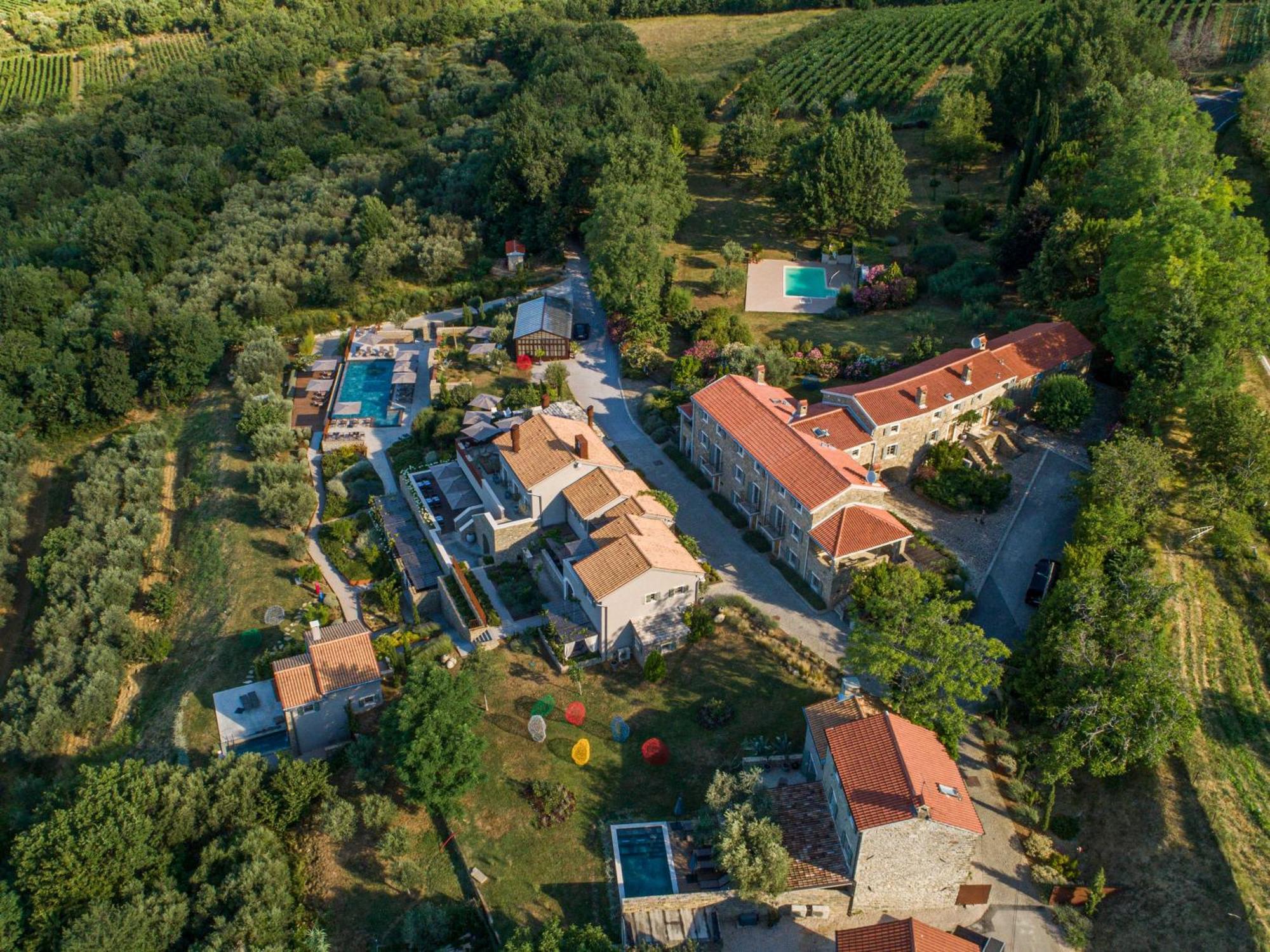 San Canzian Hotel & Residences - Small Luxury Hotels Of The World Buje Εξωτερικό φωτογραφία