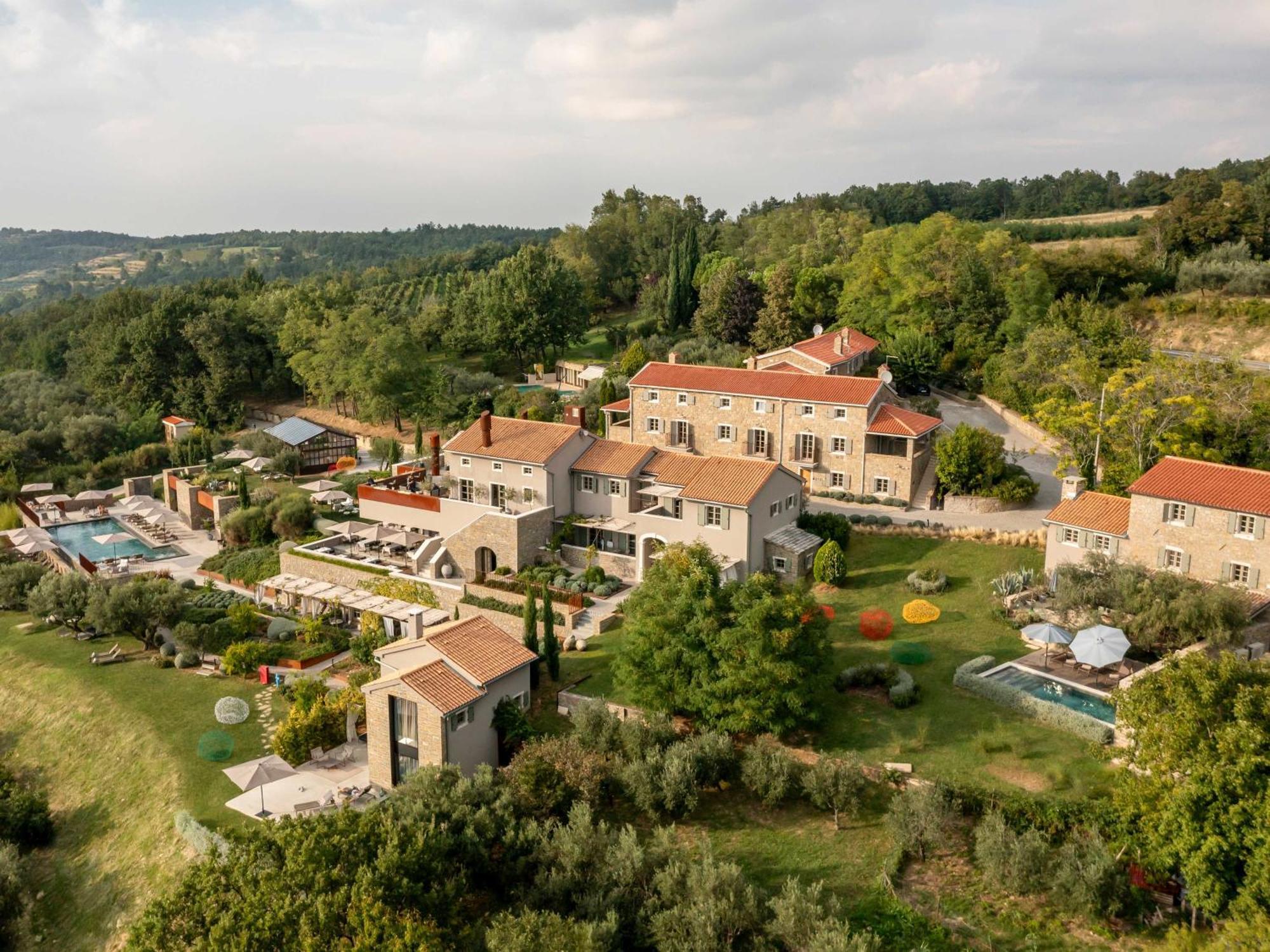 San Canzian Hotel & Residences - Small Luxury Hotels Of The World Buje Εξωτερικό φωτογραφία