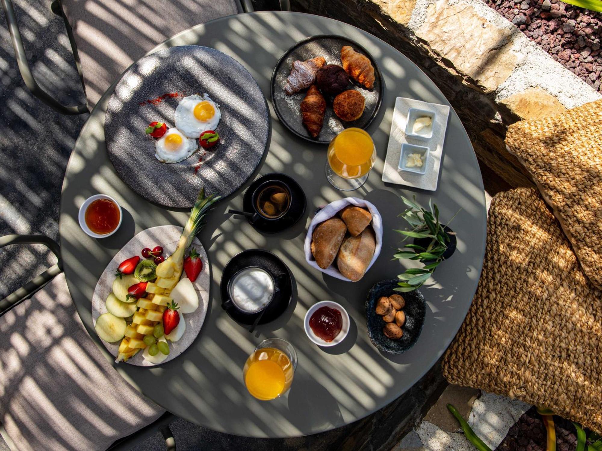 San Canzian Hotel & Residences - Small Luxury Hotels Of The World Buje Εξωτερικό φωτογραφία
