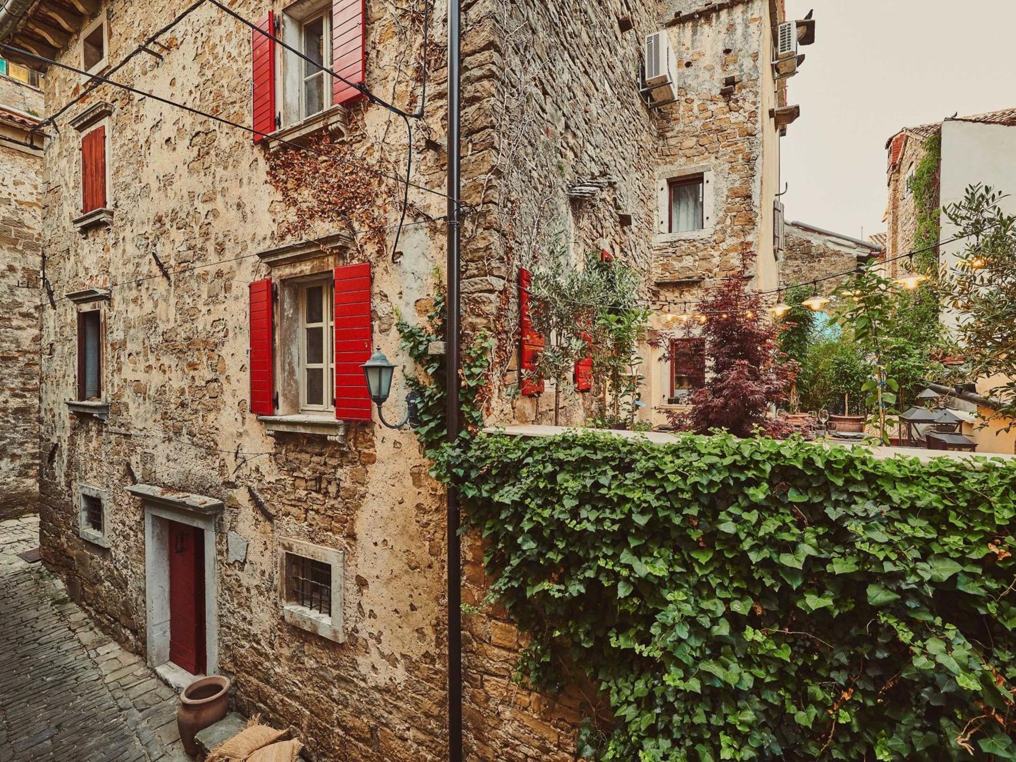 San Canzian Hotel & Residences - Small Luxury Hotels Of The World Buje Εξωτερικό φωτογραφία